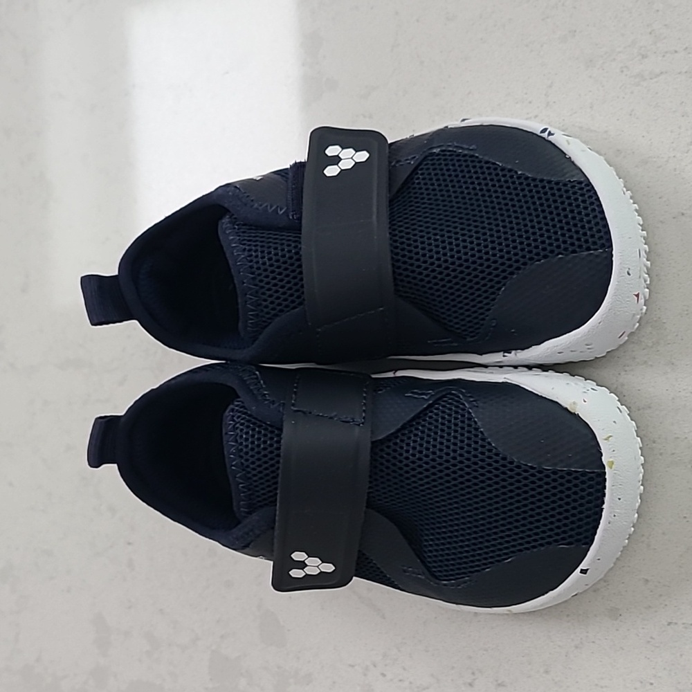 New Vivobarefoot Toddler Size 24 Navy No Box